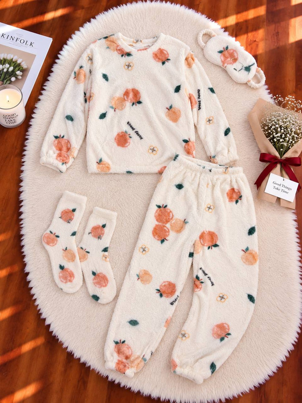 بلوز و شلوار ست تدی وارداتی گرم و نرم پاییزه و زمستانه ۴۰۰۸
