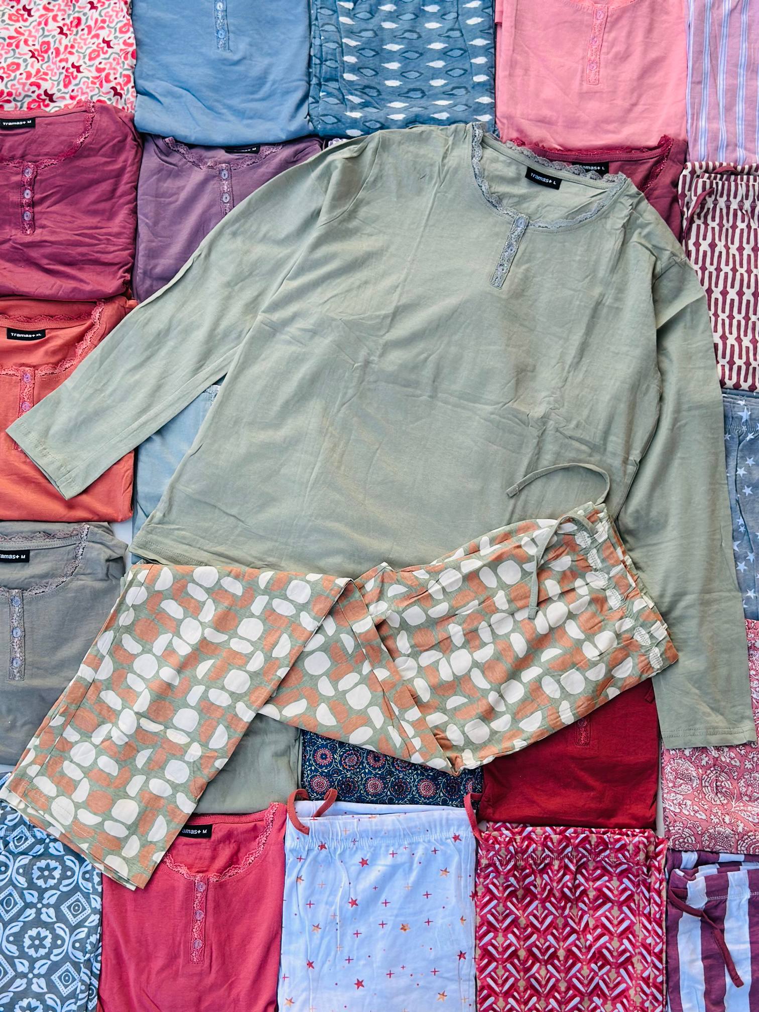 بلوز و شلوار ست نخ پنبه وارداتی برند tramas (۳۰۱۳)